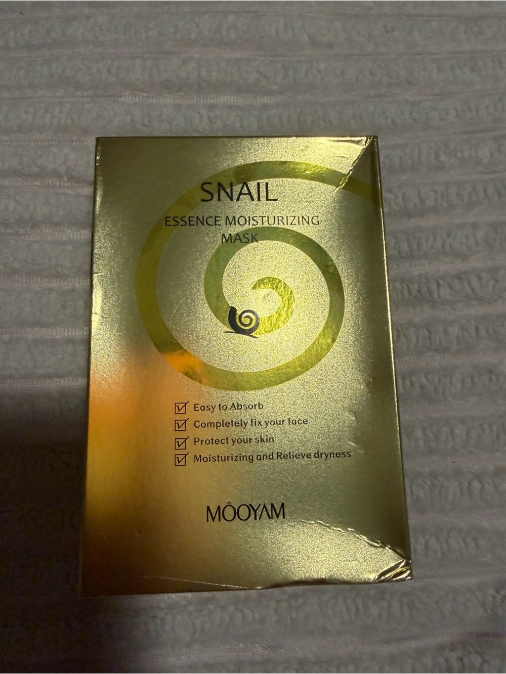 Mooyam Snail Essence Moisturizing Mask - Gold Hydrating Facial Mask 12 packages.